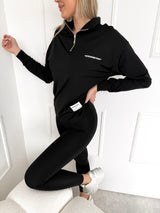 ČIERNE LEGÍNY MOYRA