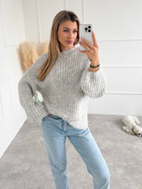 SIVÝ SVETER CARMEN
