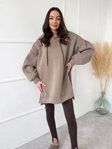 PIESKOVÁ PREDĹŽENÁ MIKINA SUZANNE