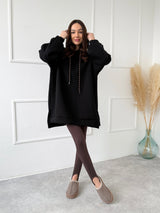 ČIERNA PREDĹŽENÁ MIKINA SUZANNE