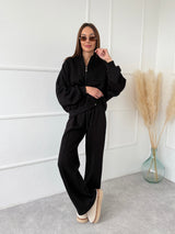 ČIERNE TEPLÁKOVÉ NOHAVICE AMINA