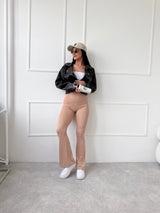 BÉŽOVÉ ROZŠÍRENÉ LEGÍNY ALMA