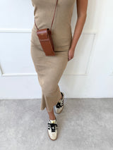 BÉŽOVÉ VRÚBKOVANÉ ŠATY ESTER