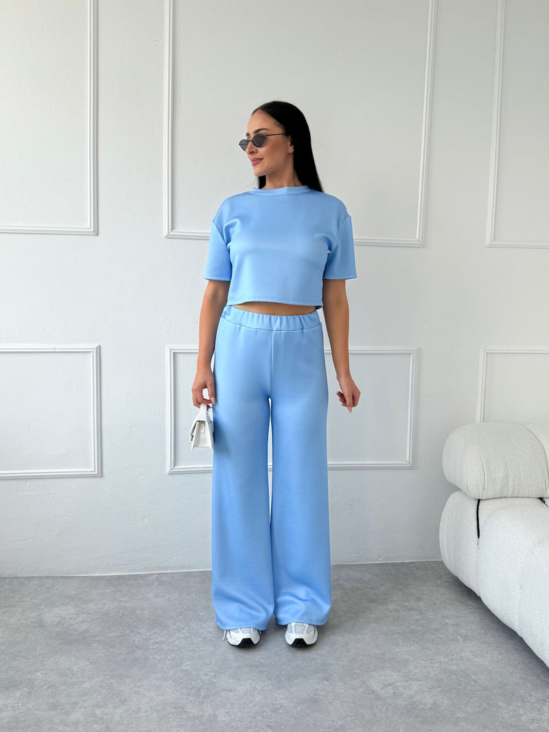 MODRÝ CROPTOP VERNA