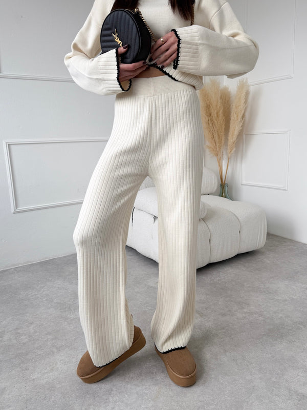 KRÉMOVÉ ÚPLETOVÉ NOHAVICE BIANCA