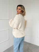 BÉŽOVÝ SVETER CARMEN