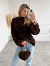 HNEDÝ SVETER CARMEN