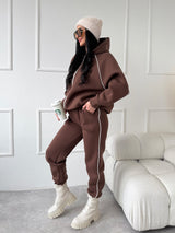 HNEDÁ MIKINA SAVELLA