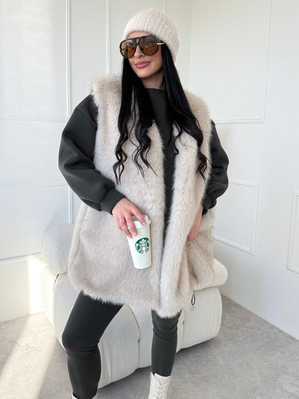 KRÉMOVÁ VESTA KENY