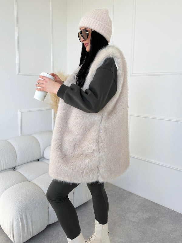 KRÉMOVÁ VESTA KENY