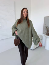 MATCHA OVERSIZE SVETER MERRY