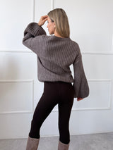 HNEDÝ SVETER DOROTTE