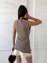 HNEDÝ VESTOVÝ TOP KALISTA