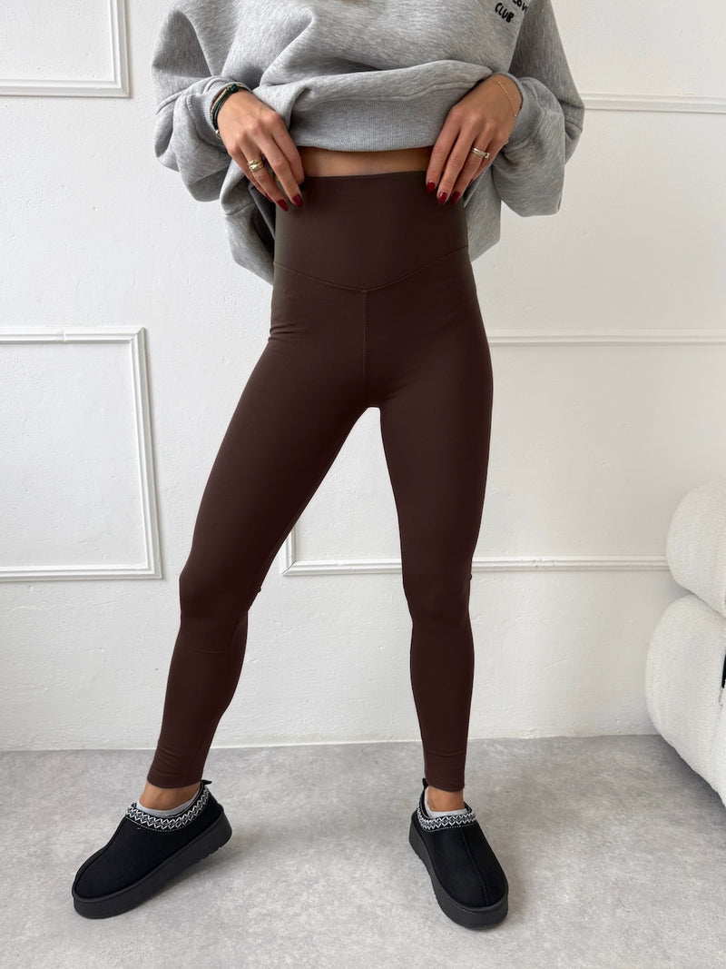 HNEDÉ ZATEPLENÉ LEGÍNY KOURTNEY