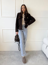 TMAVOHNEDÁ BUNDIČKA LULU