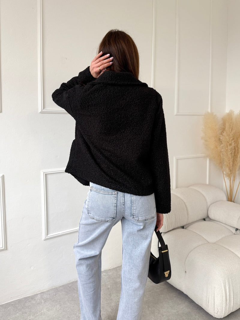 ČIERNA BUNDIČKA LULU