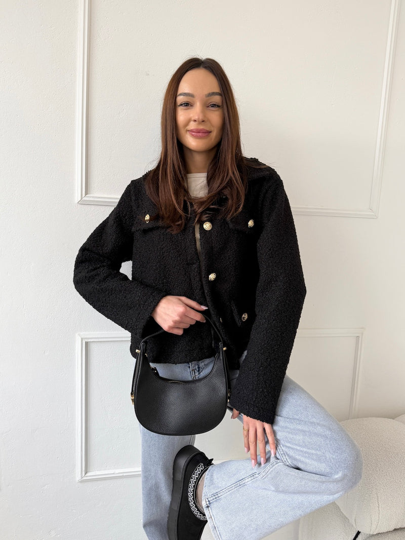 ČIERNA BUNDIČKA LULU