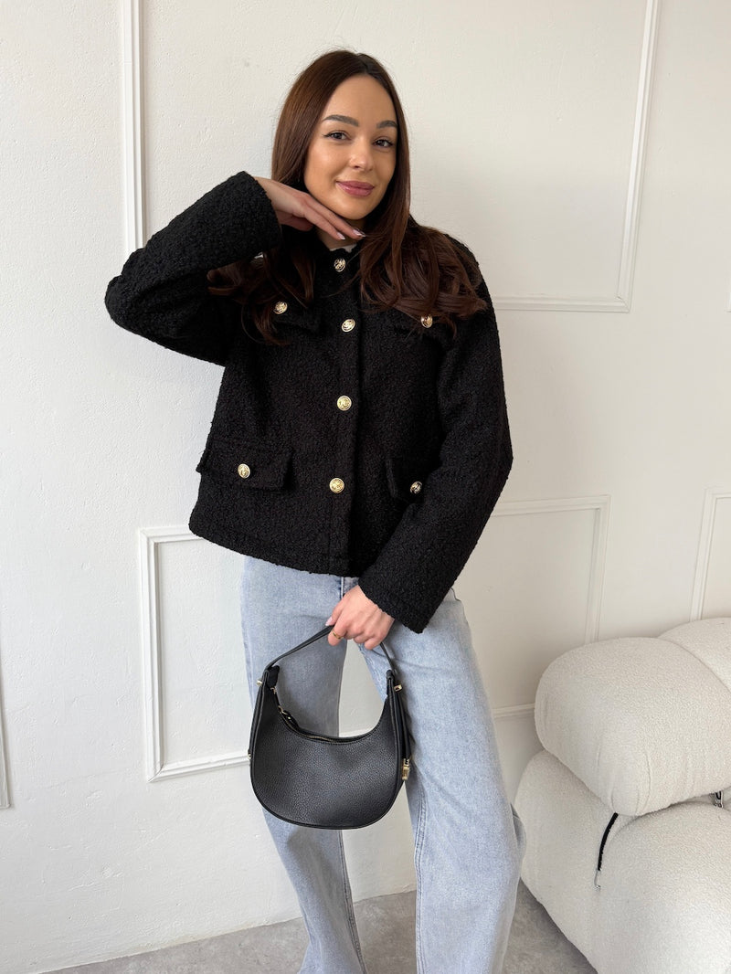 ČIERNA BUNDIČKA LULU