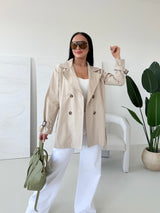 BÉŽOVÝ SKRÁTENÝ TRENČKOT MERELA