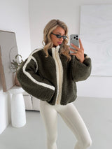 KHAKI BUNDA TYLA
