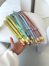 MODRÝ RASTÚCI OPASOK VILIENE Z BRÚSENEJ KOŽE