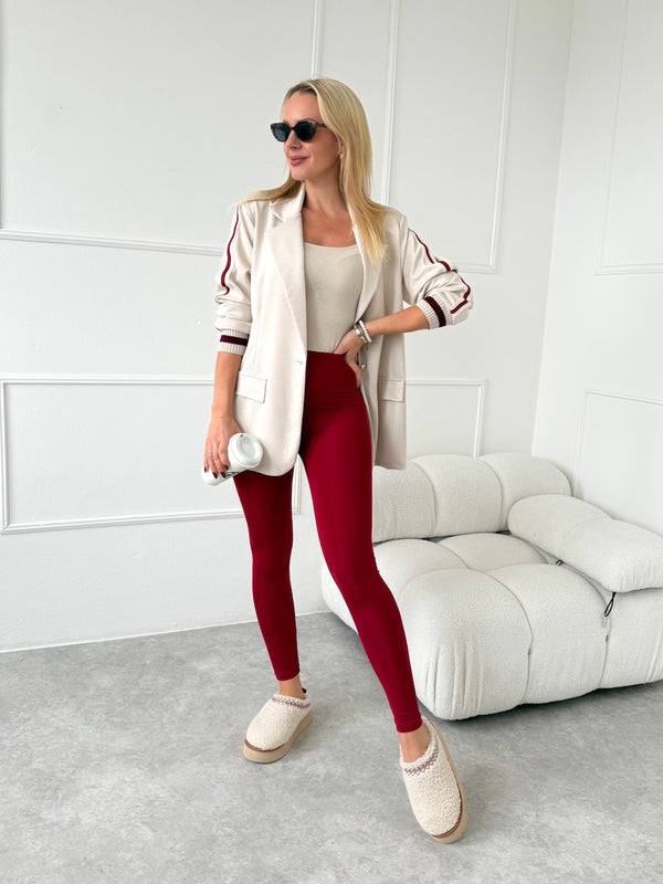 ČERVENÉ LEGÍNY ANGELA