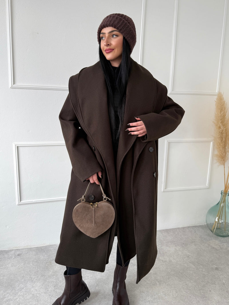 ČOKOLÁDOVÝ KABÁT DANORA S ODOPÍNATEĽNOU KLOPOU