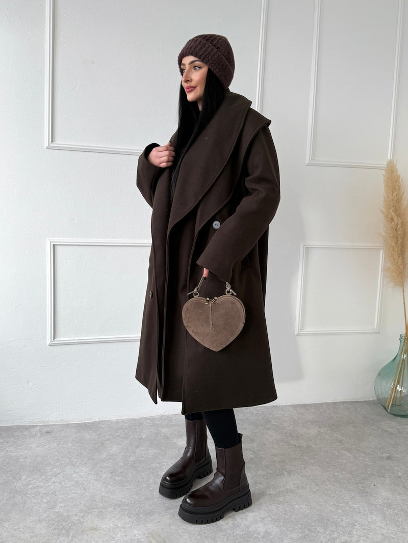 ČOKOLÁDOVÝ KABÁT DANORA S ODOPÍNATEĽNOU KLOPOU