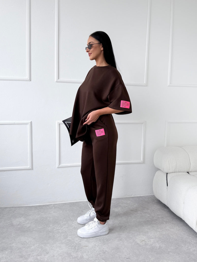 HNEDÉ OVERSIZE TRIČKO NARCIZA