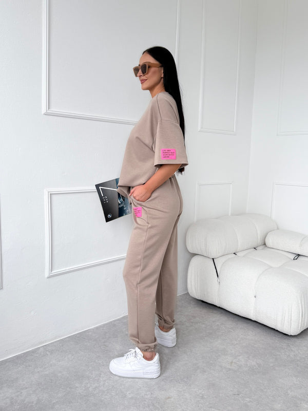 BÉŽOVÉ OVERSIZE TRIČKO NARCIZA