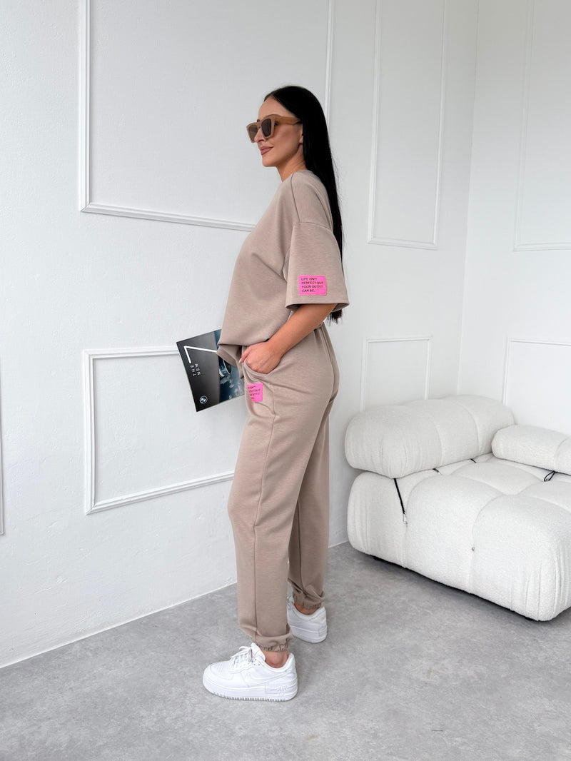 BÉŽOVÉ OVERSIZE TRIČKO NARCIZA